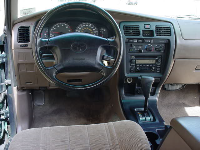 640x480 Painting Interior Pieces - Toyota Painting