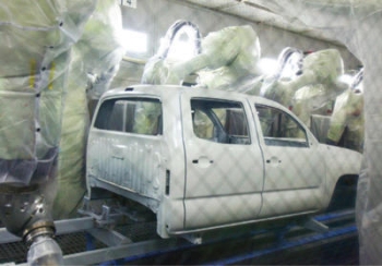 350x244 Toyota 2010 North America Environmental Report - Toyota Painting