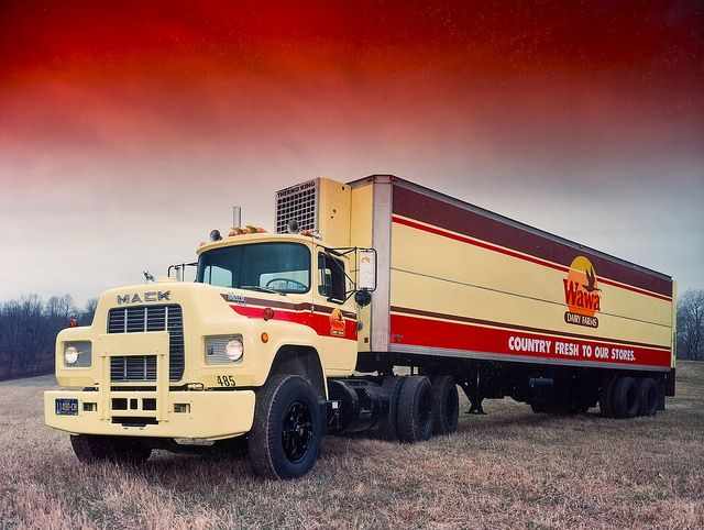 640x482 Tractor Trailer After New Paint Scheme Applied. Pictures - Tractor Trailer Painting