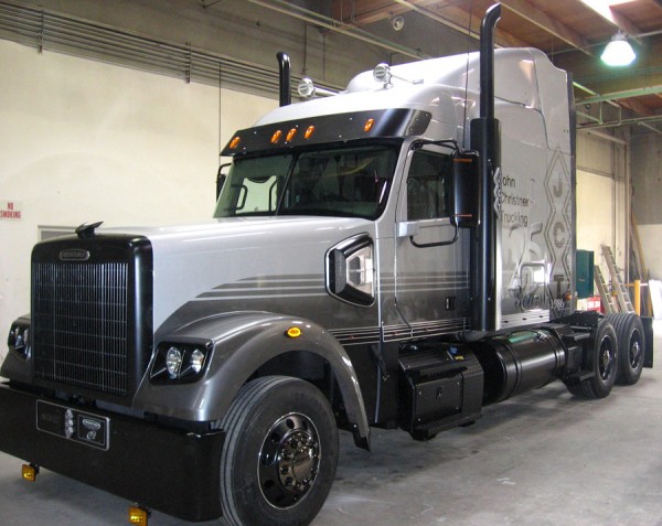 600x477 Auto Paint Shop Portland Automotive Paint Pacific Truck Colors - Tractor Trailer Painting