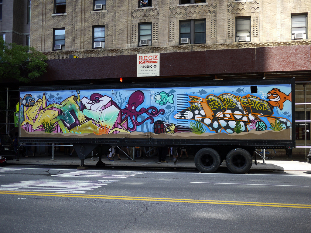 1024x768 Nyc Fish Tank Amp Aquarium Tractor Trailer Truck Graffiti - Tractor Trailer Painting