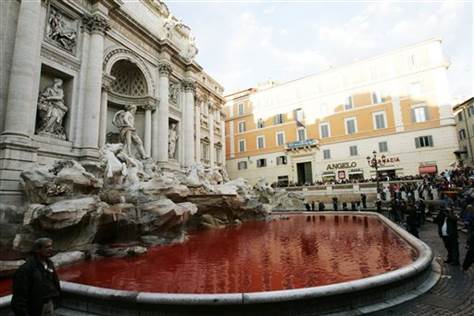 474x316 Rome's Trevi Fountain Flows Red After Prank - Trevi Fountain Painting