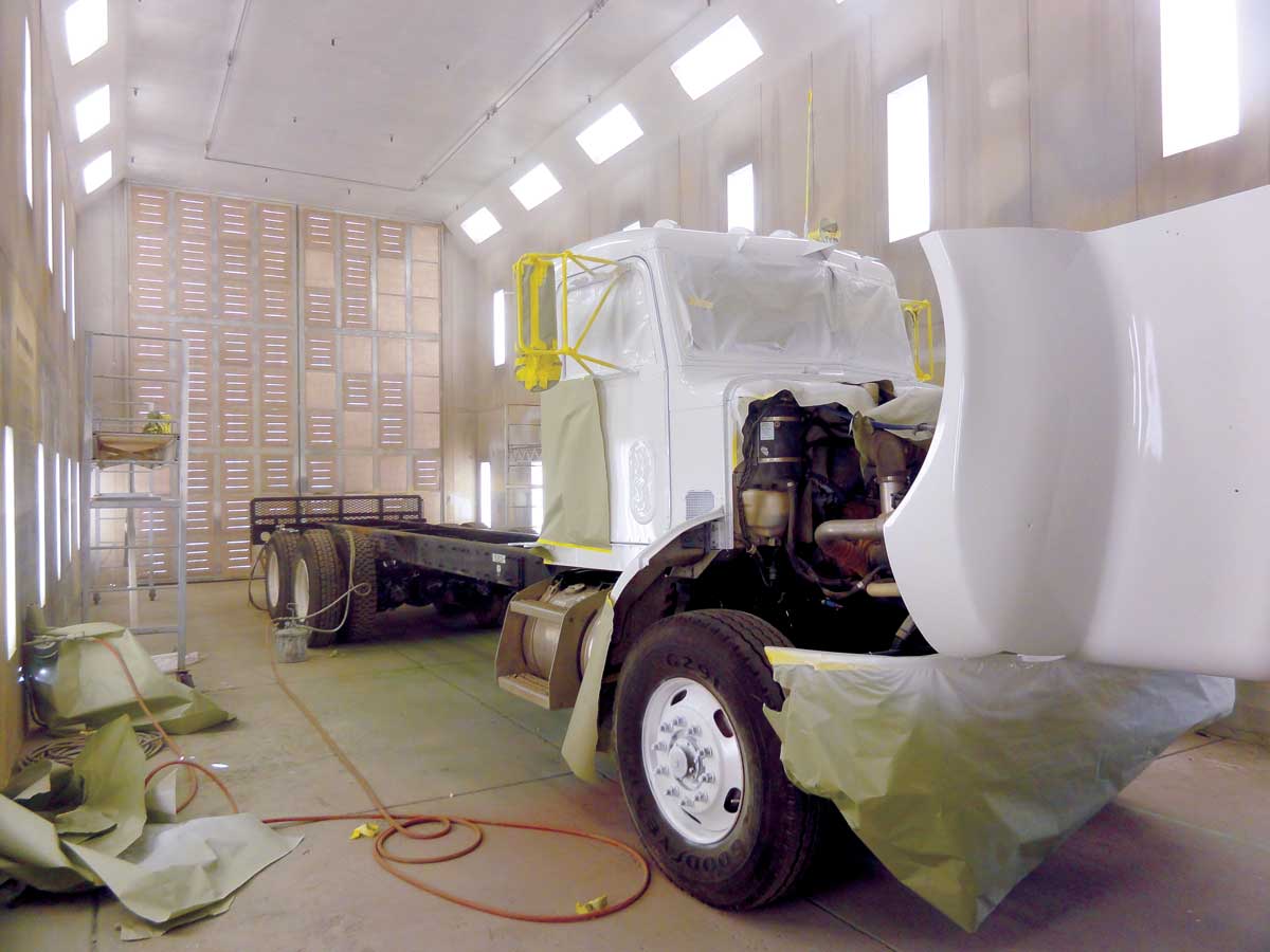 1200x900 Truck Painting All Pro Truck Body Shop Gallery Of Work - Truck Painting