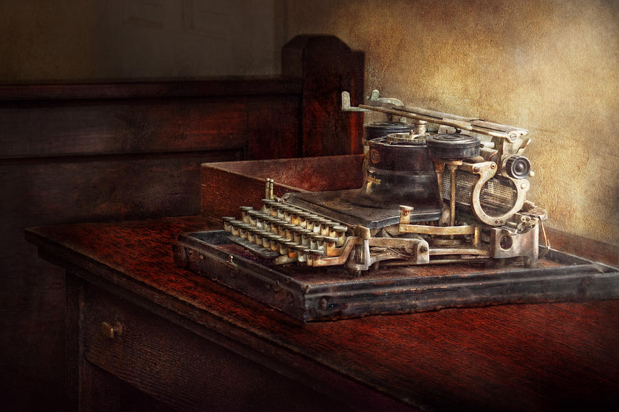 900x600 Steampunk - Typewriter Painting