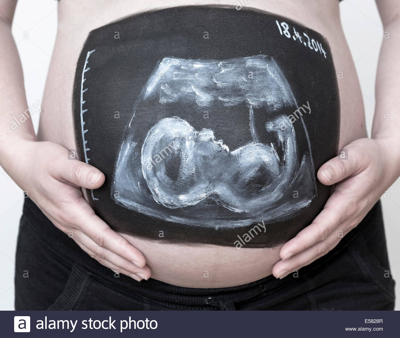 1300x1100 Pregnant Woman With A Body Paint Of An Ultrasound Image On Her - Ultrasound Painting