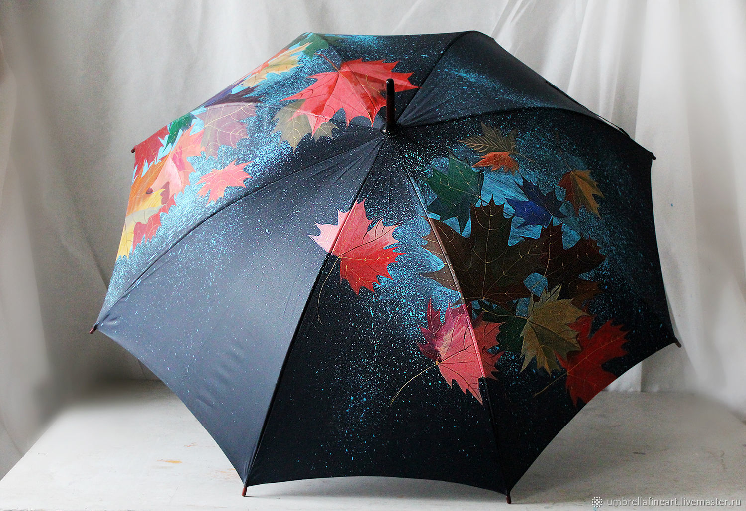 1500x1028 Cane Umbrella With Hand Painted Autumn Leaves And First Snow - Umbrella Painting