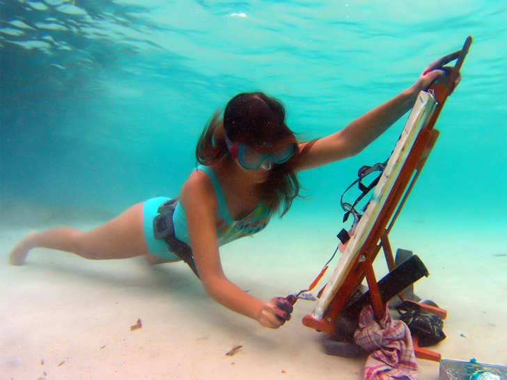 728x546 A New Oil Painting Technique For Underwater Art - Underwater Art Painting