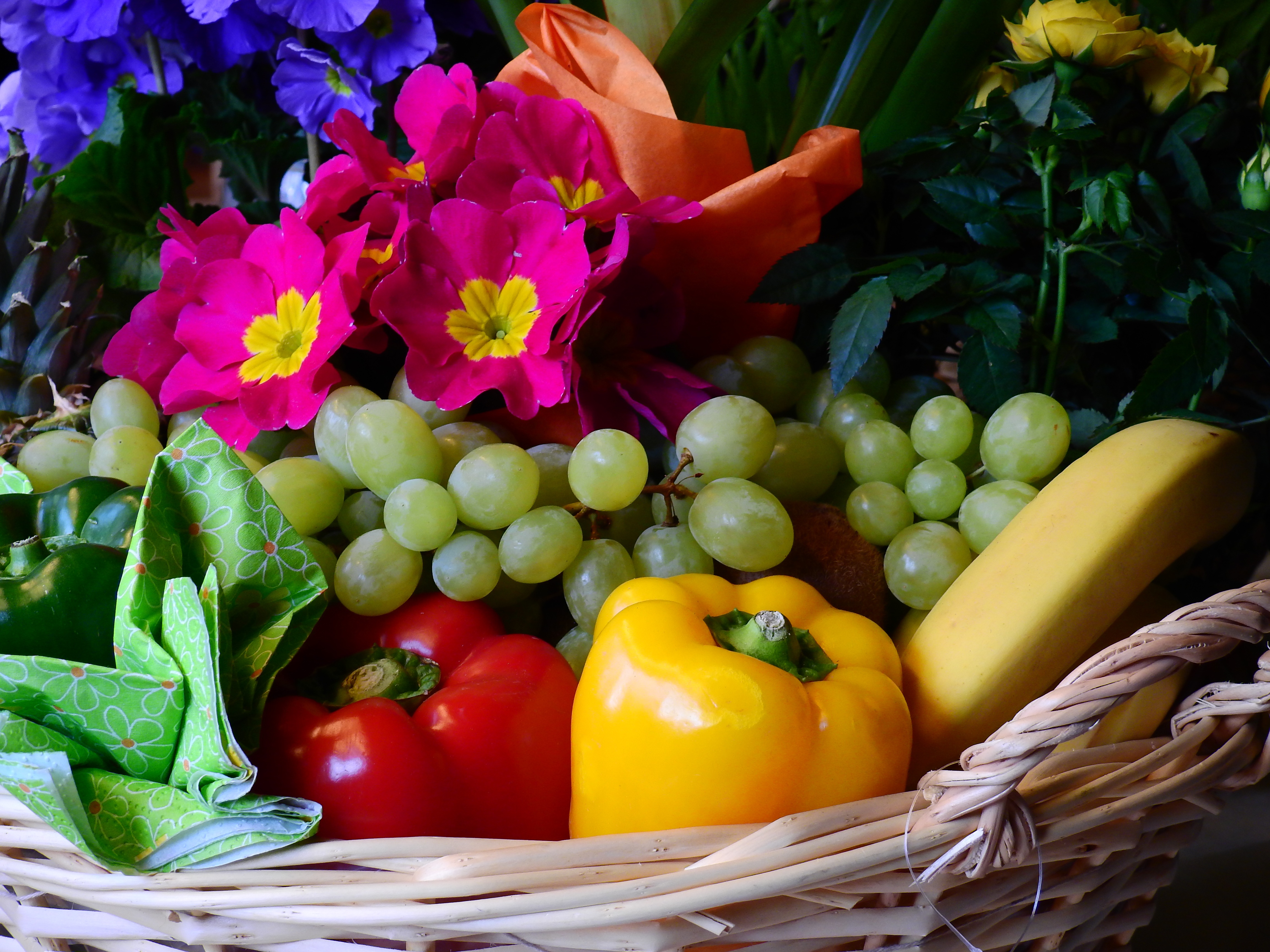 И овощ и ягода 4. Овощи и фрукты. Красивые овощи. Заставки на рабочий стол овощи. Фрукты овощи цветы.