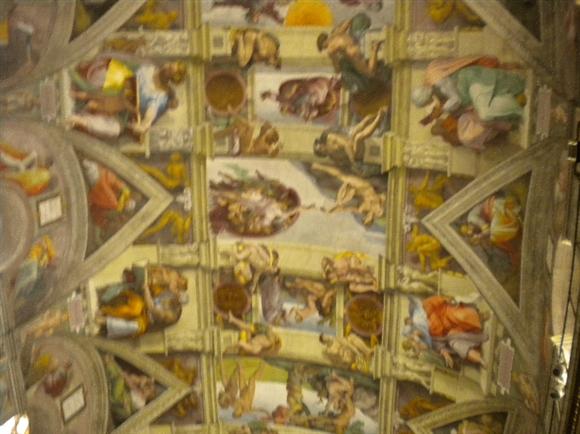 580x434 The Sistine Chapel, Fountains, Coliseums And Many Many Steps (Both - Very Detailed Painting
