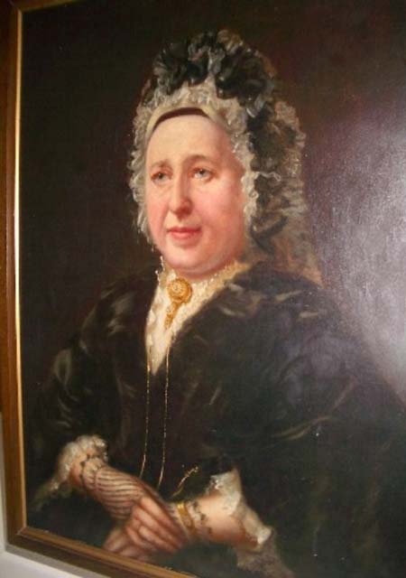 450x640 The Truefitt Family - Victorian Woman Painting