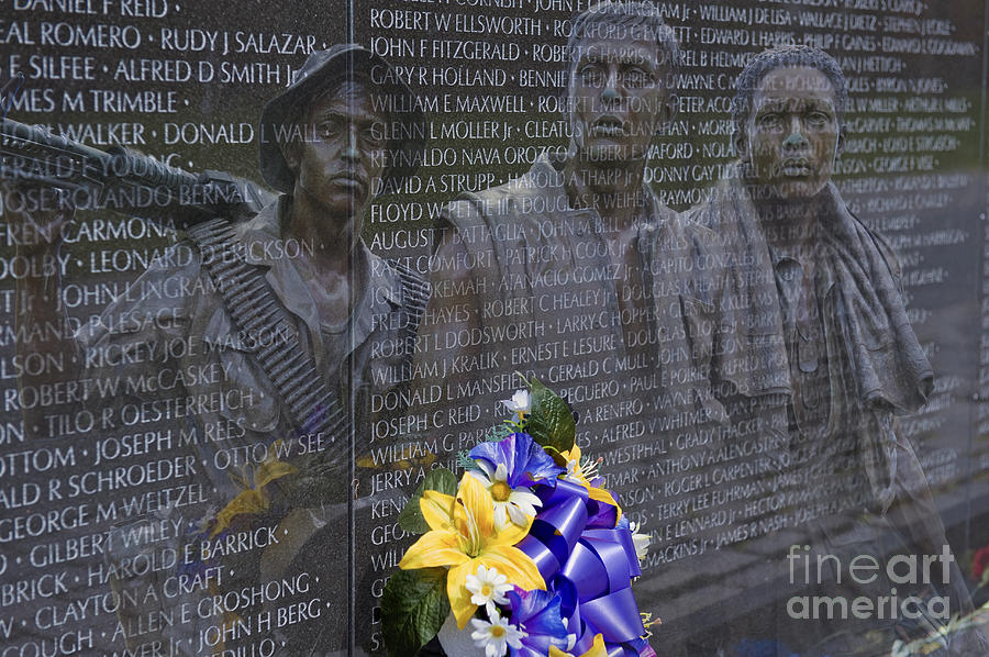 900x598 Vietnam Veteran Wall And Three Soldiers Memorial Collage - Vietnam Veterans Memorial Painting