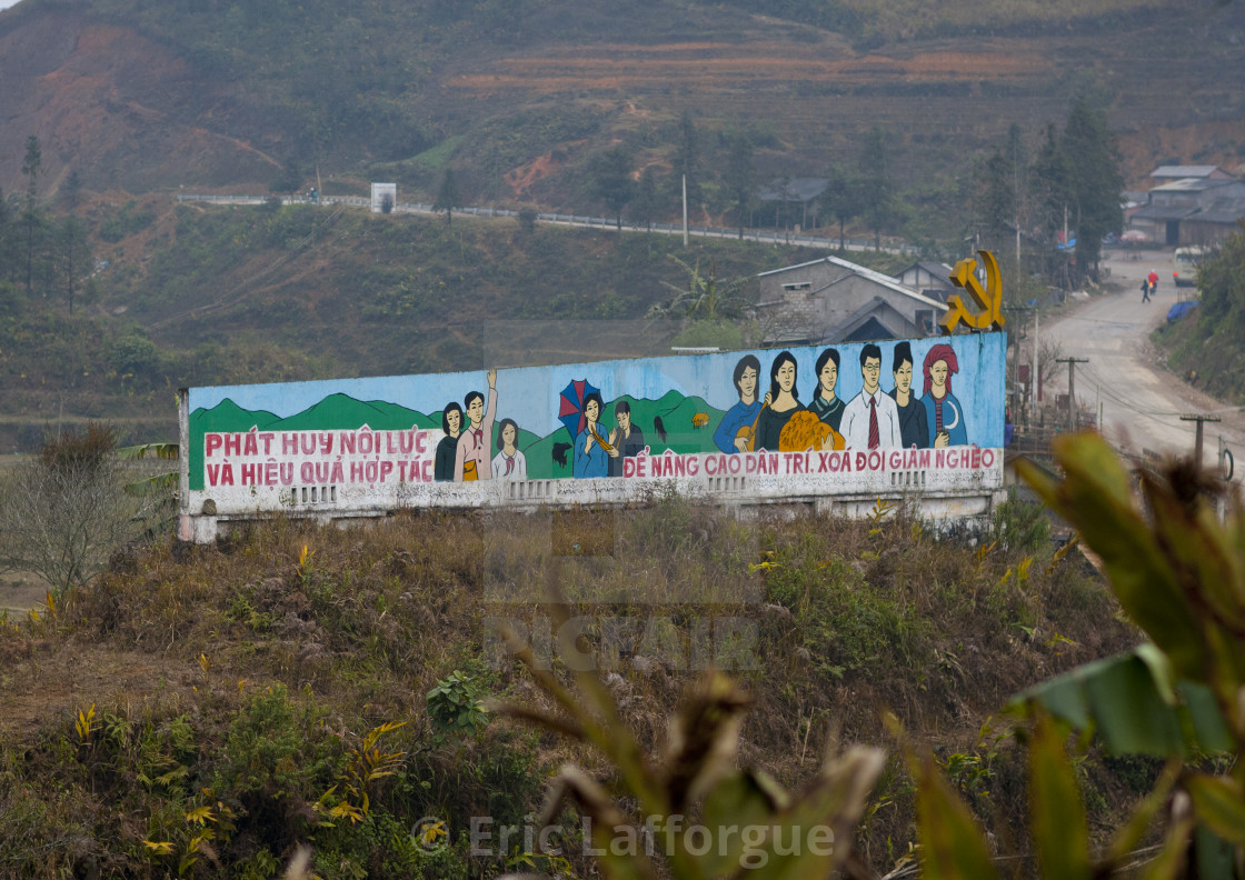 1120x792 Wall Painting In The Countryside, Sapa, Vietnam - Vietnam Wall Painting