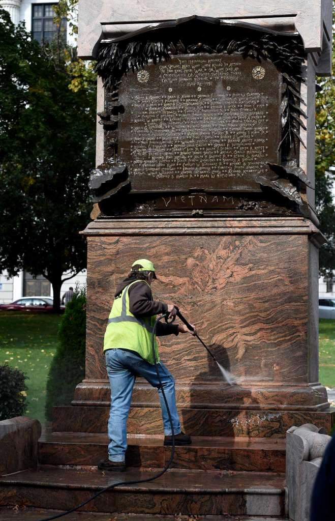 Vietnam War Memorial Painting