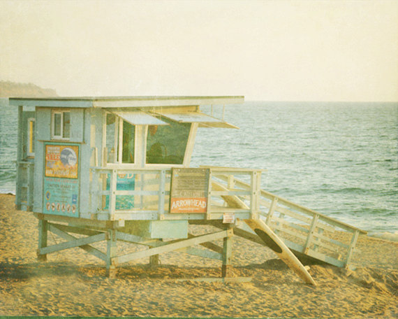 570x456 Vintage Beach House The Best Beaches In The World - Vintage Beach Painting