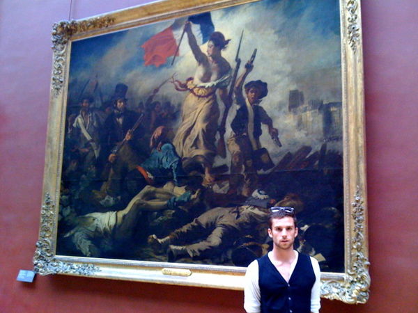 600x450 Guy Poses In Front Of The Delacroix Painting That One Week - Viva La Vida Painting