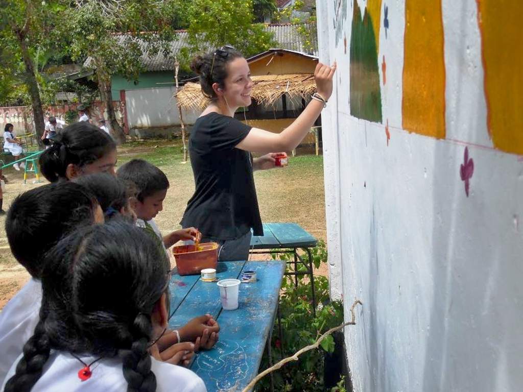 Volunteer Painting