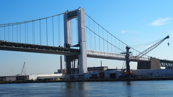 554x312 Philadelphia Bridge Coating Job Looks Made For Hollywood - Walt Whitman Bridge Painting