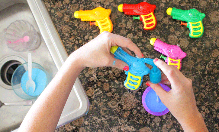 725x439 Water Gun Painting - Water Gun Painting