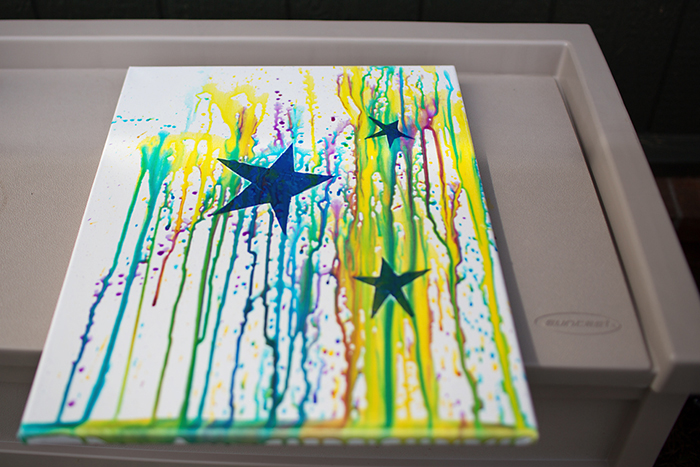 700x467 Water Gun Painting That Kids Will Love - Water Gun Painting