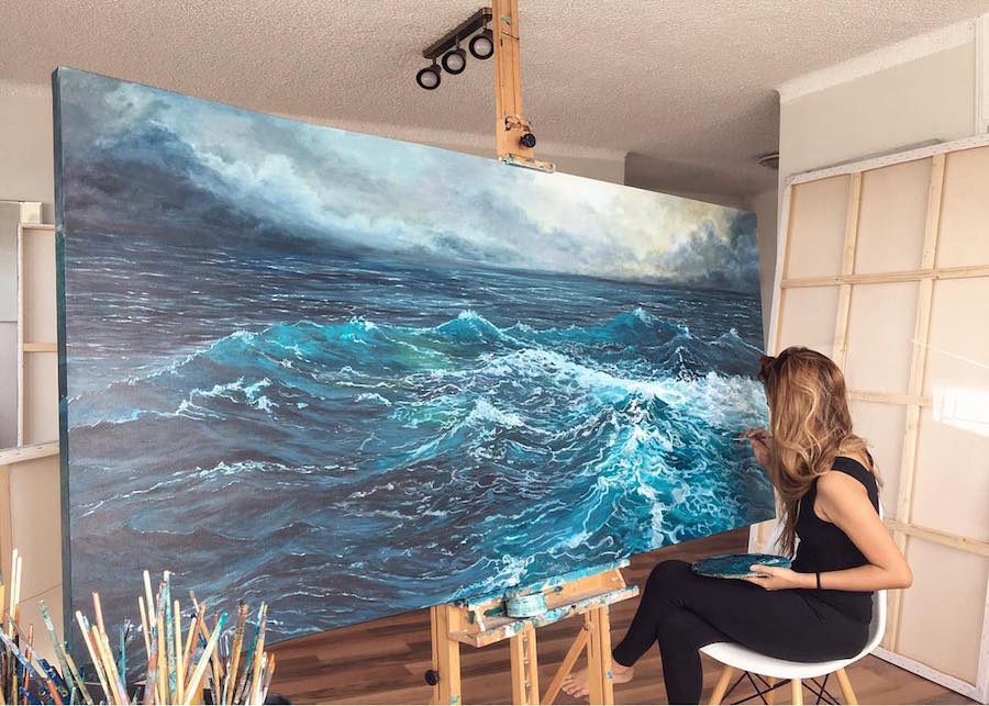 900x643 Paintings Of Waves By Vanessa Mae Capture Motion Of The Splashing Sea - Wave Painting