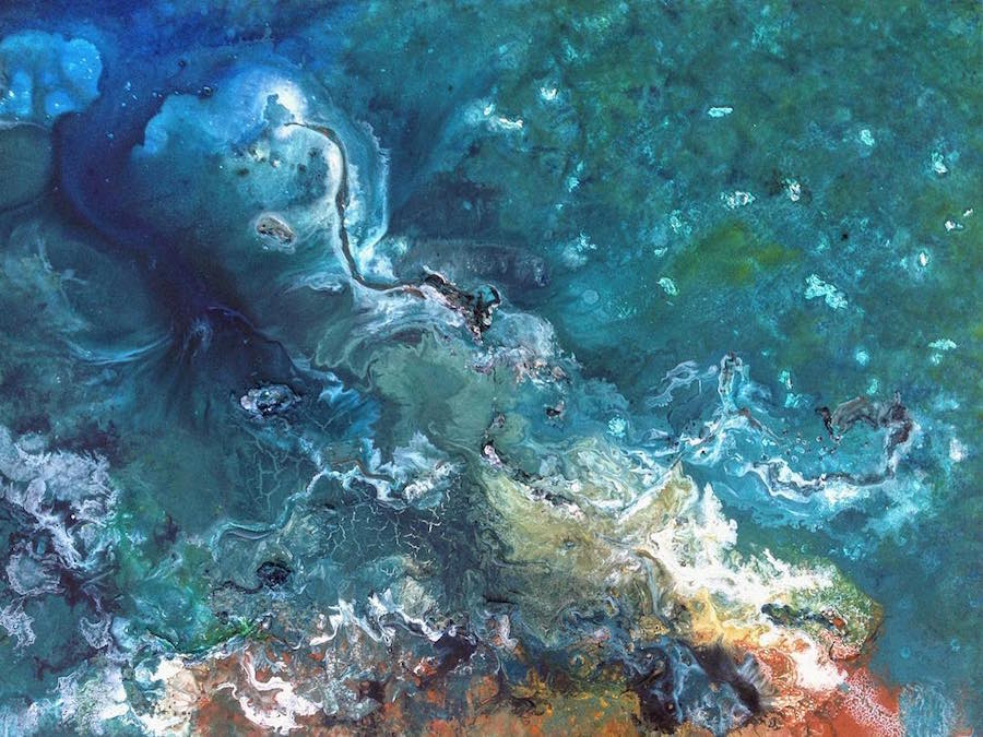 900x675 Paintings Of Waves By Vanessa Mae Capture Motion Of The Splashing Sea - Wave Painting Artist