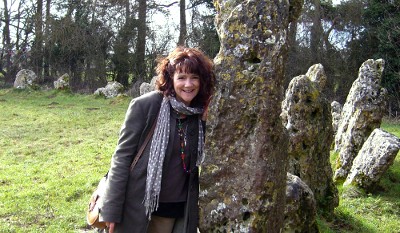 400x233 Artist Info - Wendy Painting