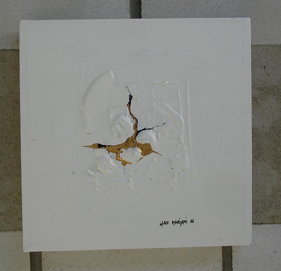 900x868 White Gold Painting By Alexandra Mariani - White And Gold Painting