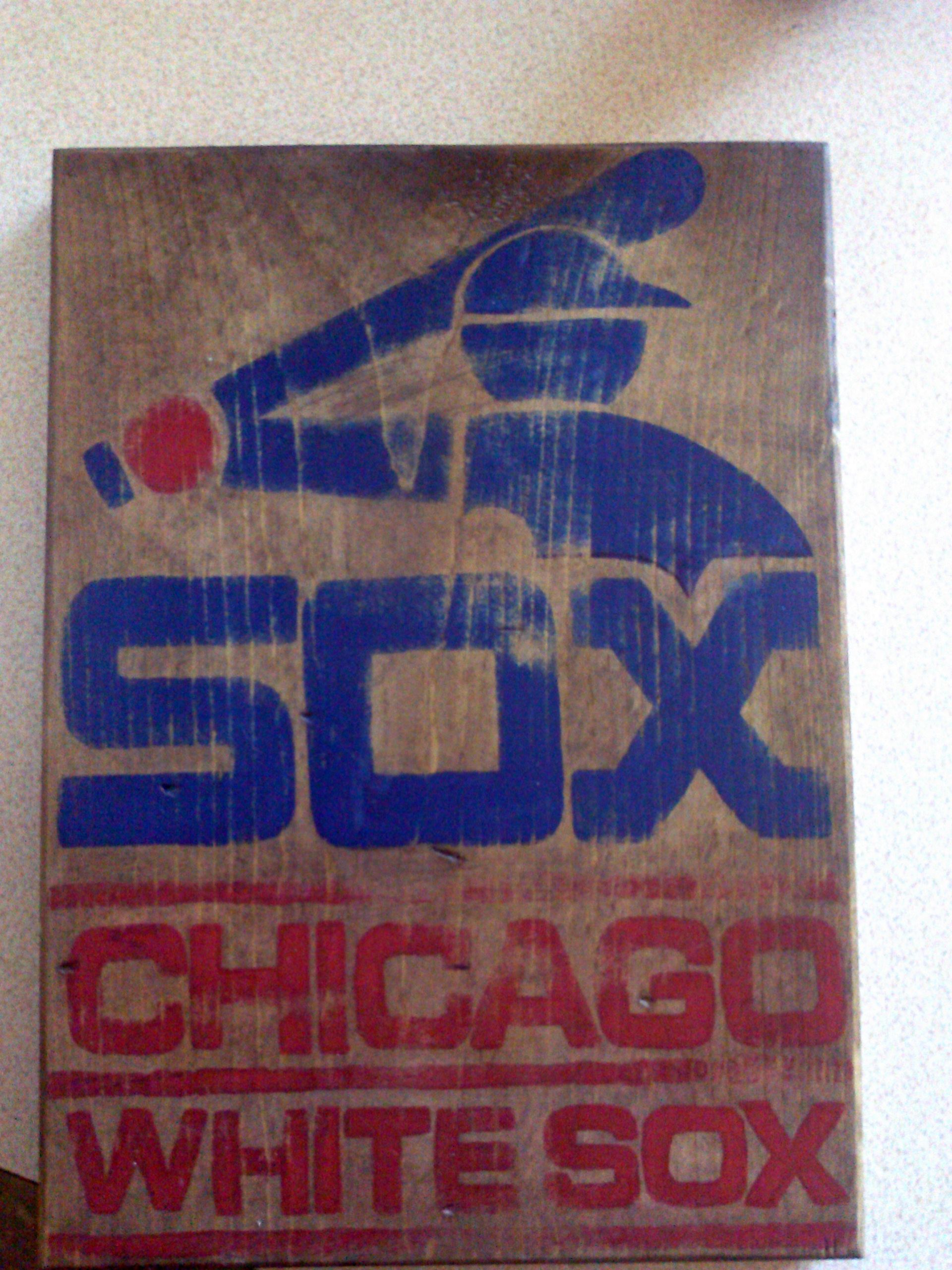 1920x2560 Chicago White Sox Old School Logo Hand Painted On Wood Distressed - White Sox Painting
