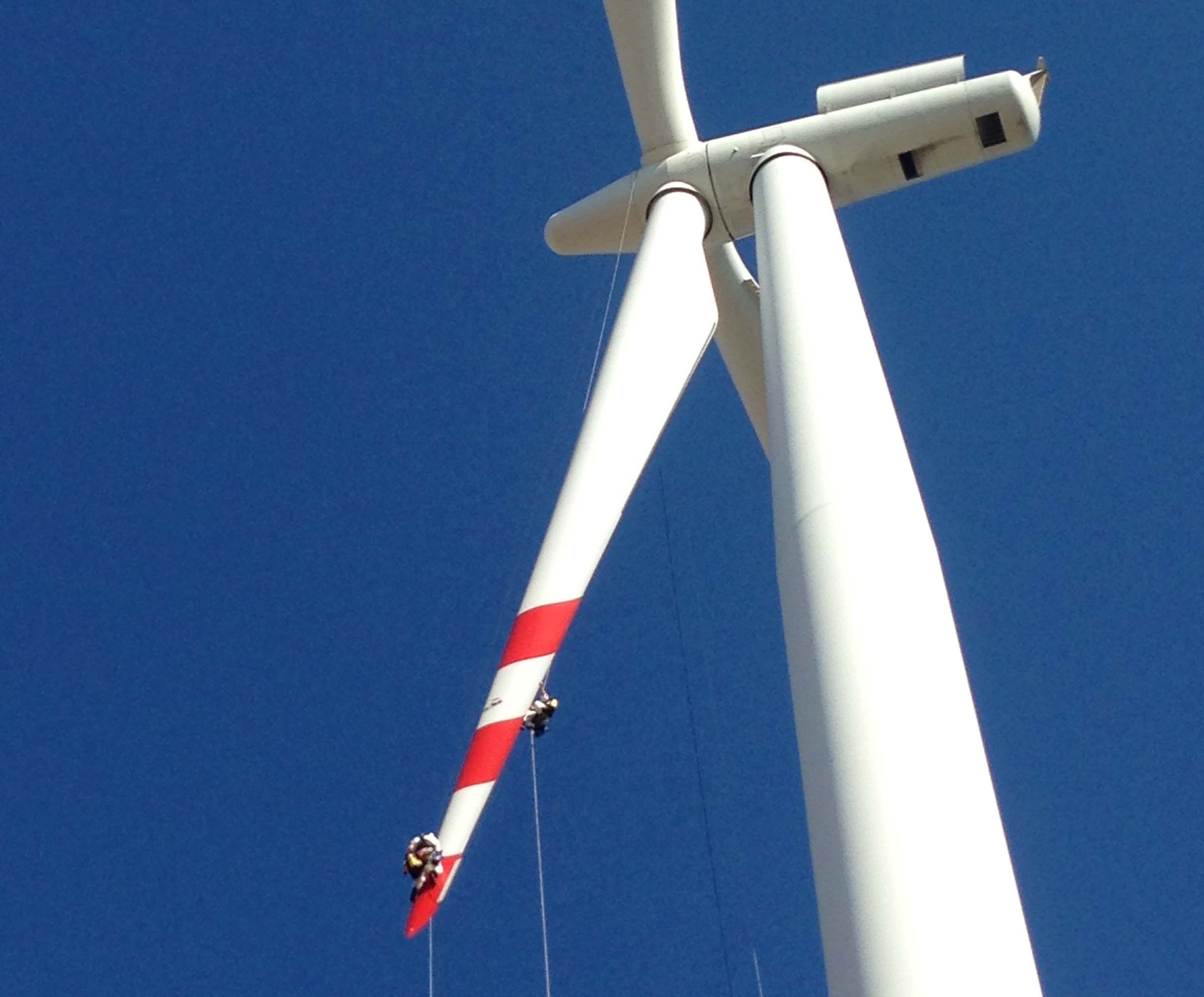 2448x2026 Turbine Paint Damage - Wind Turbine Painting