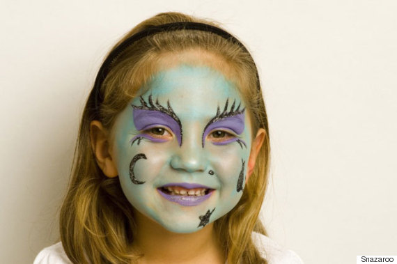 570x379 Halloween Face Painting Tutorial Wicked Witch - Witch Face Painting