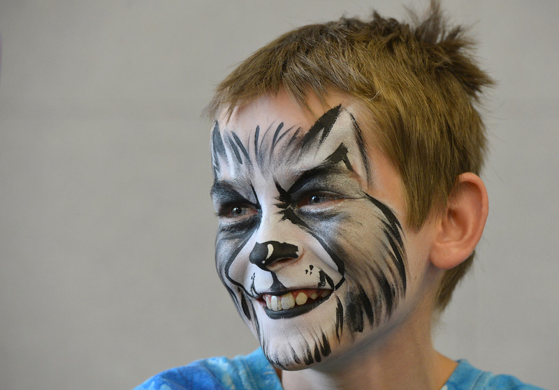 800x559 Night Visitors Face Painting - Wolf Face Painting