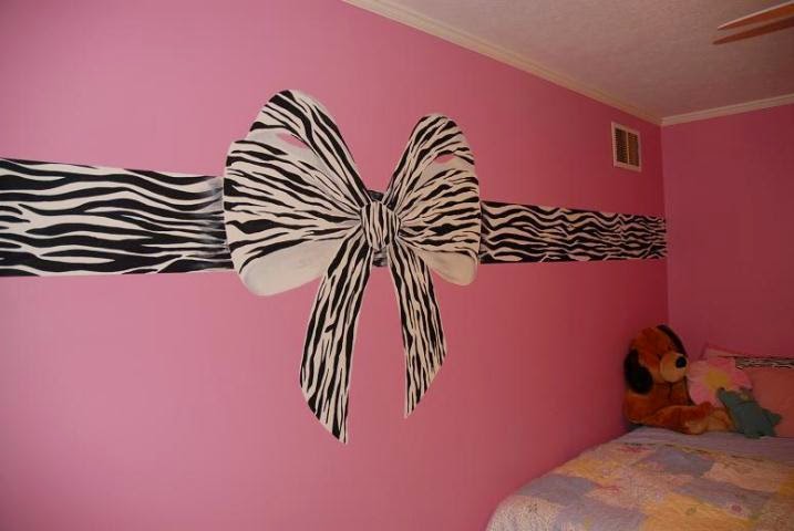 717x480 Amazing For Bedroom Wall Color And Hot Pink Zebra - Zebra Wall Painting