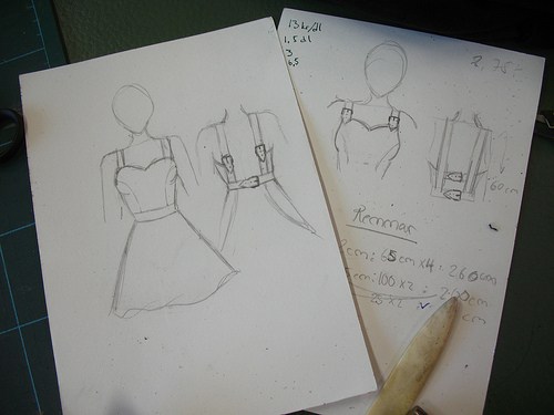 500x375 Moose Apron - Apron Sketch