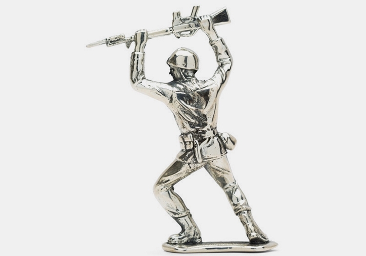 750x524 Silver Army Men - Army Guy Sketch