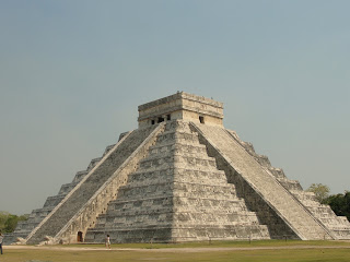 320x240 Chichen Itza - Chichen Itza Sketch