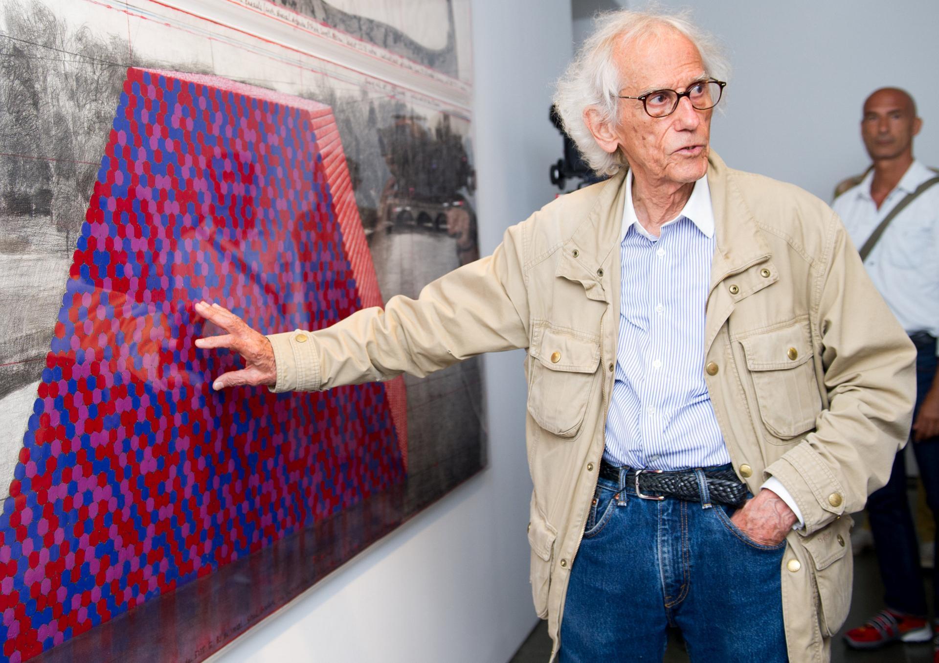 1920x1355 Who Is Christo More On The 83 Year Old Artist With A Passion For - Christo Sketches