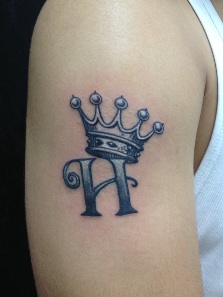 768x1024 51 Crown Tattoos Fit For A King Or Queen Like You - Crown Tattoo Sketch