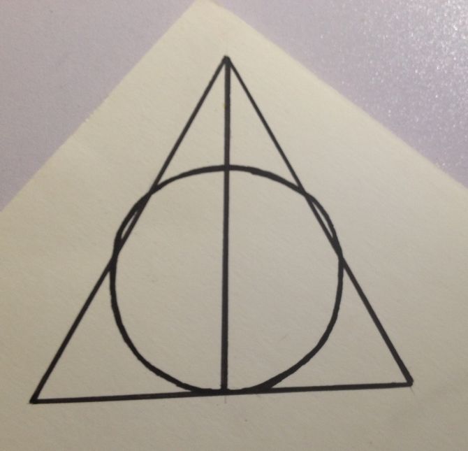 670x645 How To Draw The Sign Of The Deathly Hallows 11 Steps - Deathly Hallows Sketch