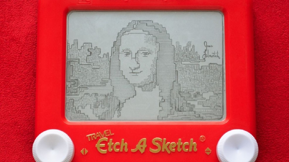 986x554 Etch A Sketch Artist Recreates Famous Masterpieces Ktvl - Etch O Sketch