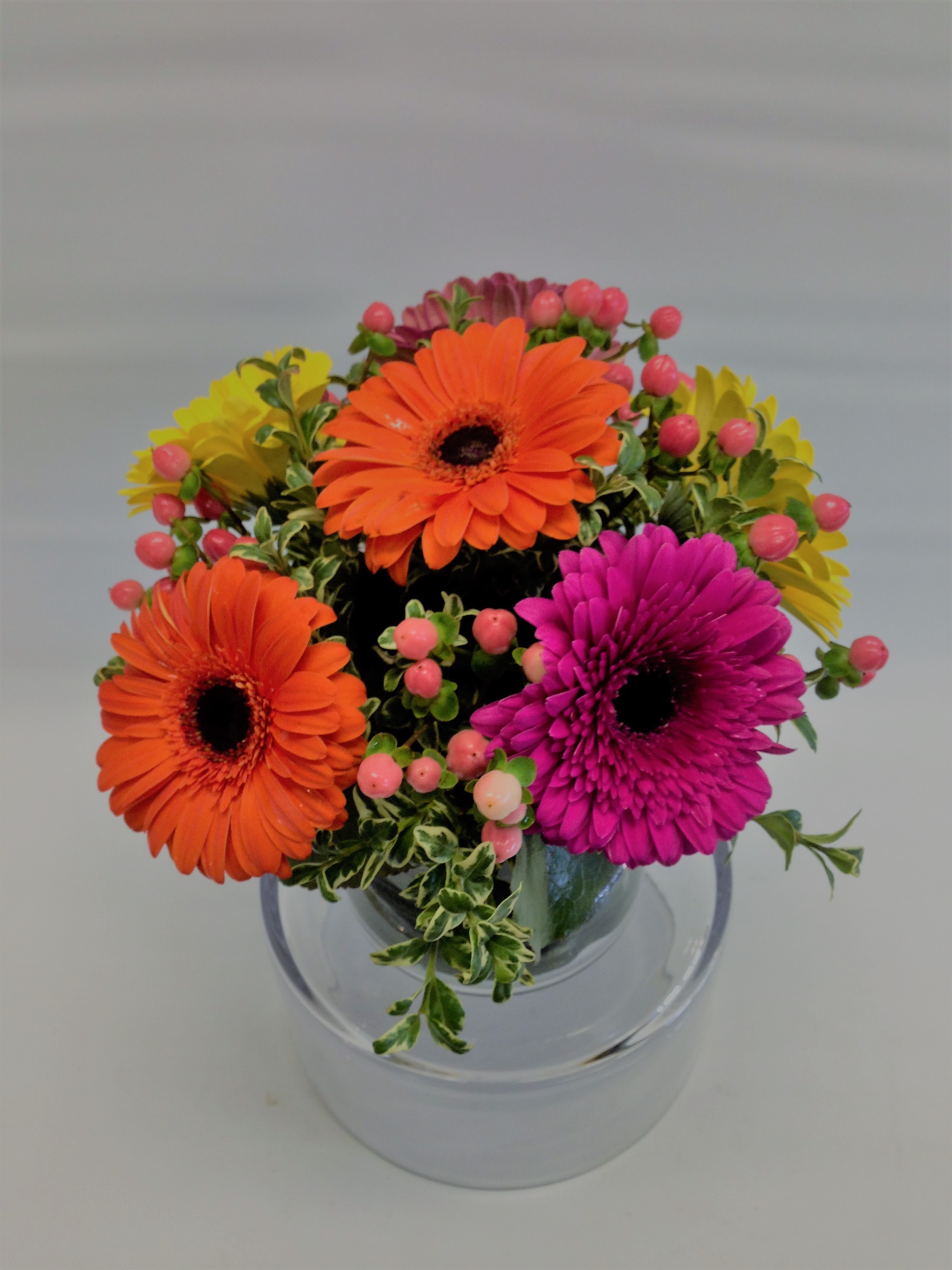 2448x3264 Gerbera Daisy Arrangement In Winnetka, Il Victor Hlavacek - Gerber Daisy Sketch