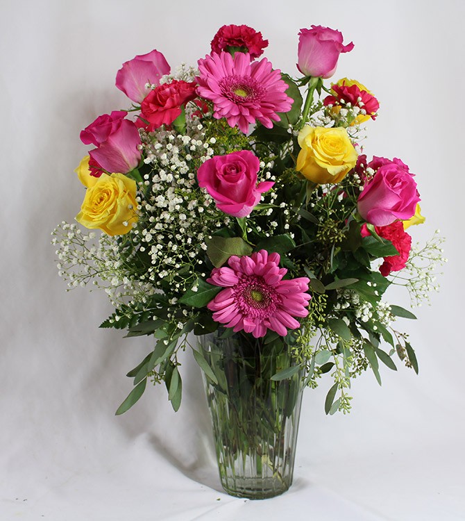 670x750 Colored Rose, Gerbera Daisy And Carnation Mixed Vase In Uxbridge - Gerbera Daisy Sketch