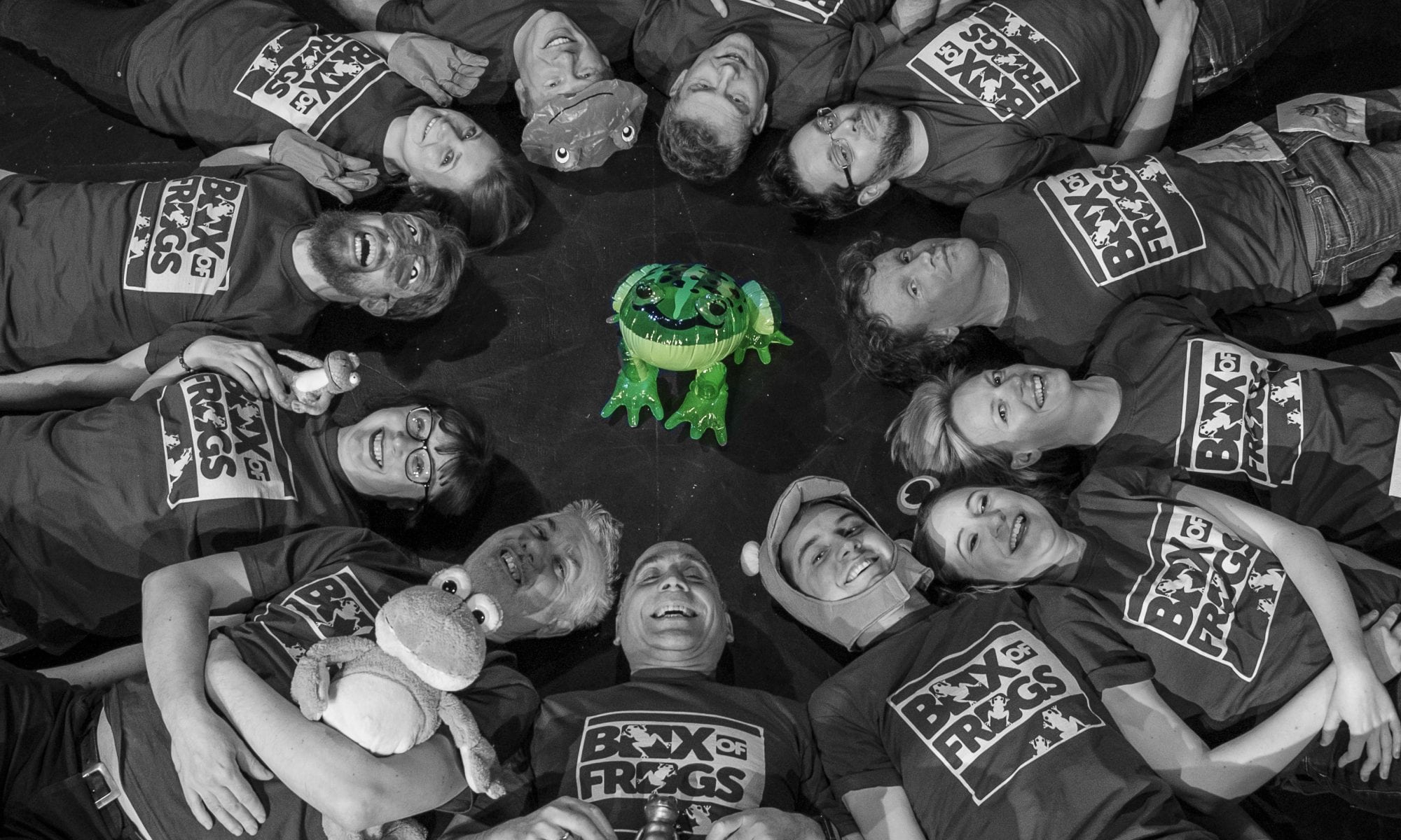 2000x1200 Improv Comedy With Box Of Frogs Live Comedy - Glee Sketches