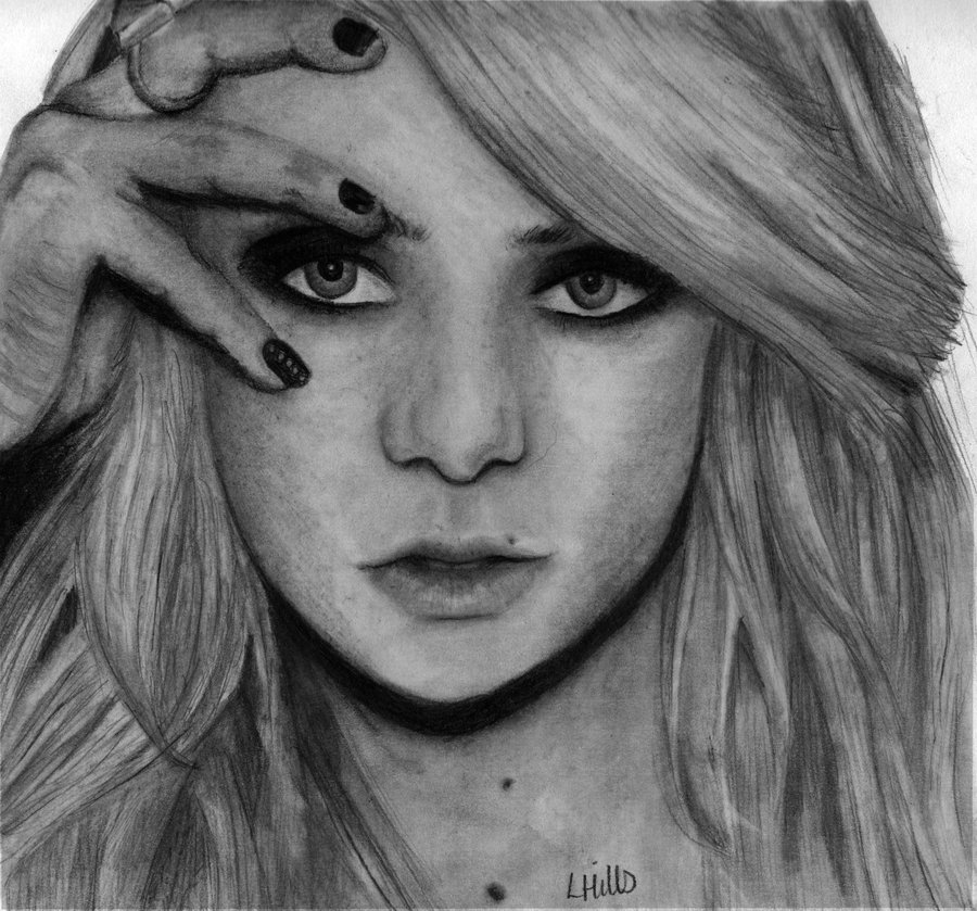 900x839 Taylor Momsen - Gossip Girl Sketch