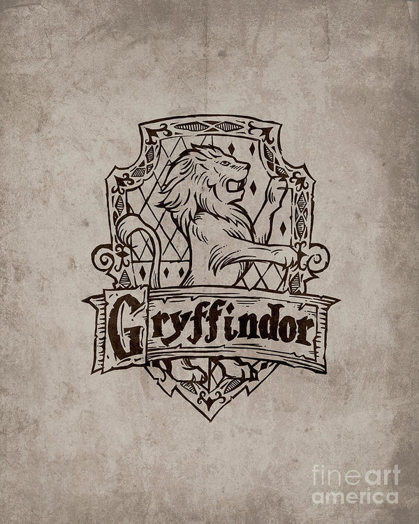 600x750 Harry Potter Gryffindor House Silhouette Poster By Pablo Romero - Gryffindor Sketch