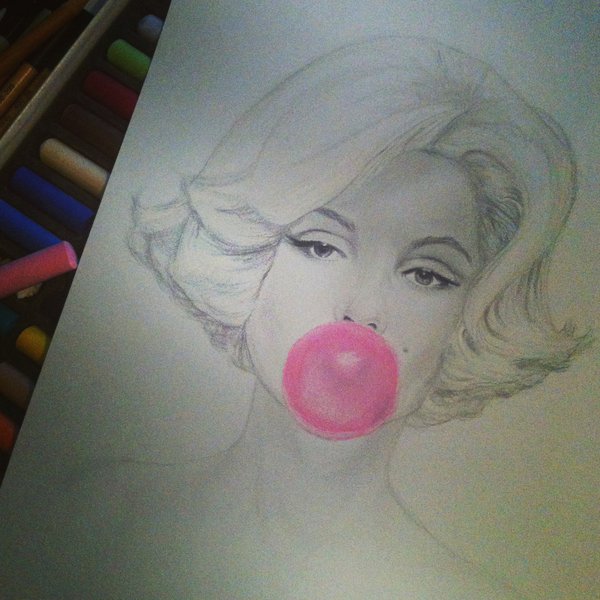 600x600 Marilyn Monroe Pink Bubble Gum Sketch By Aeriz85 - Gum Sketch