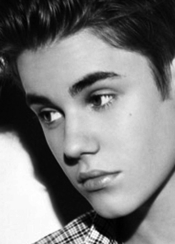 600x838 Justin Bieber Portrait Draw Famous Faces - Justin Bieber Sketch