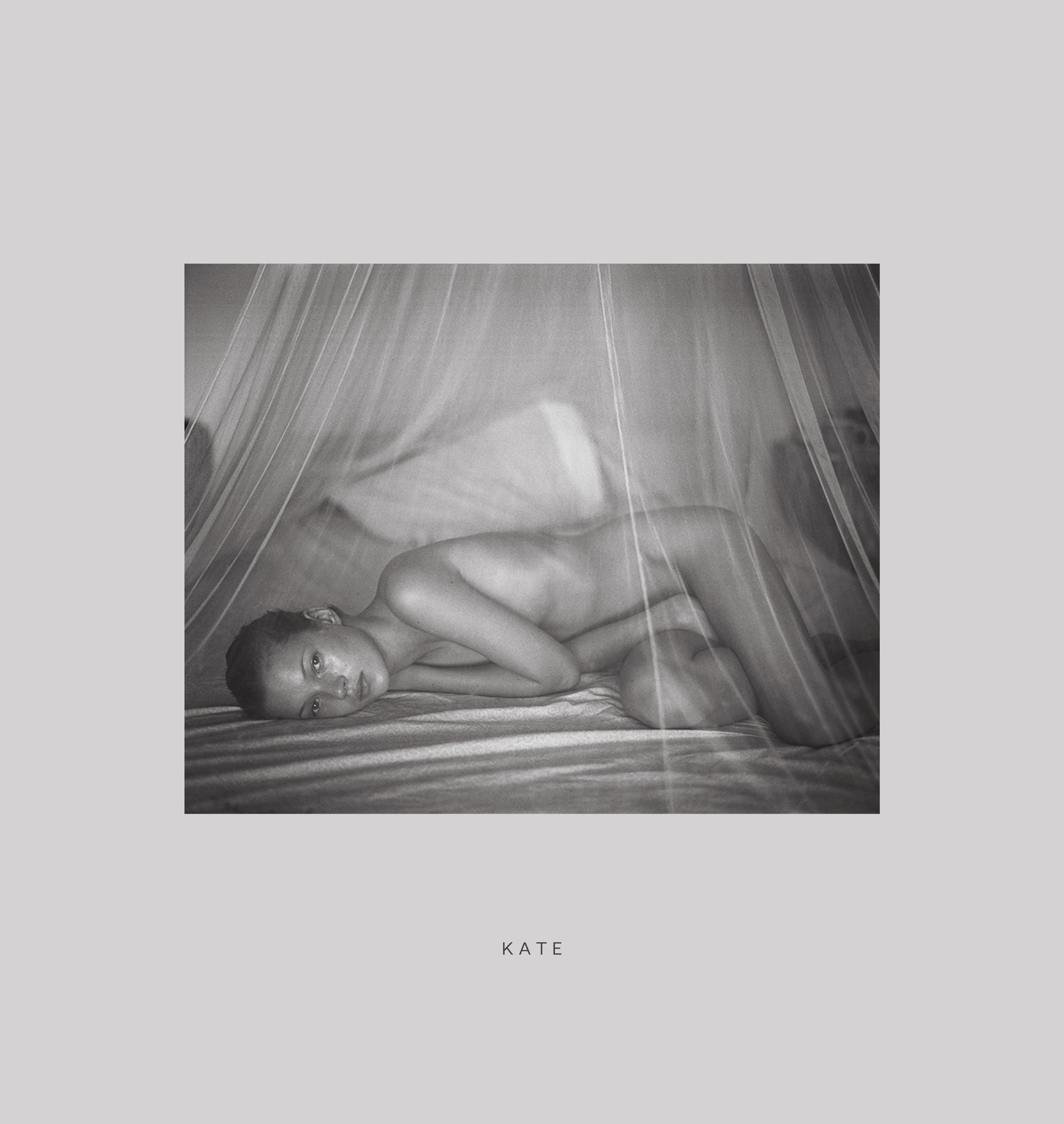 3443x3637 Rare Images Of Young Kate Moss By Mario Sorrenti - Kate Moss Sketch