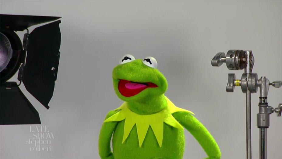 928x523 Sean Spicer, Donald Trump Jr. Audition To Voice Kermit The Frog In - Kermit The Frog Sketch