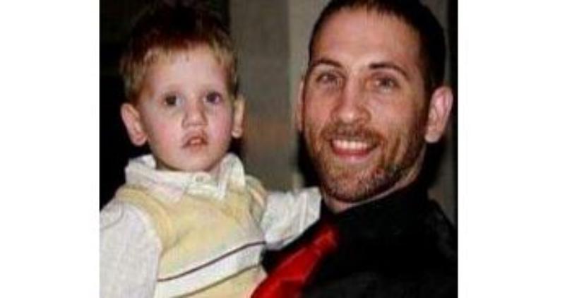 810x422 Human Etch A Sketch Iowa Man Maps Names Of Kids Battling Cancer - Kids Etch A Sketch