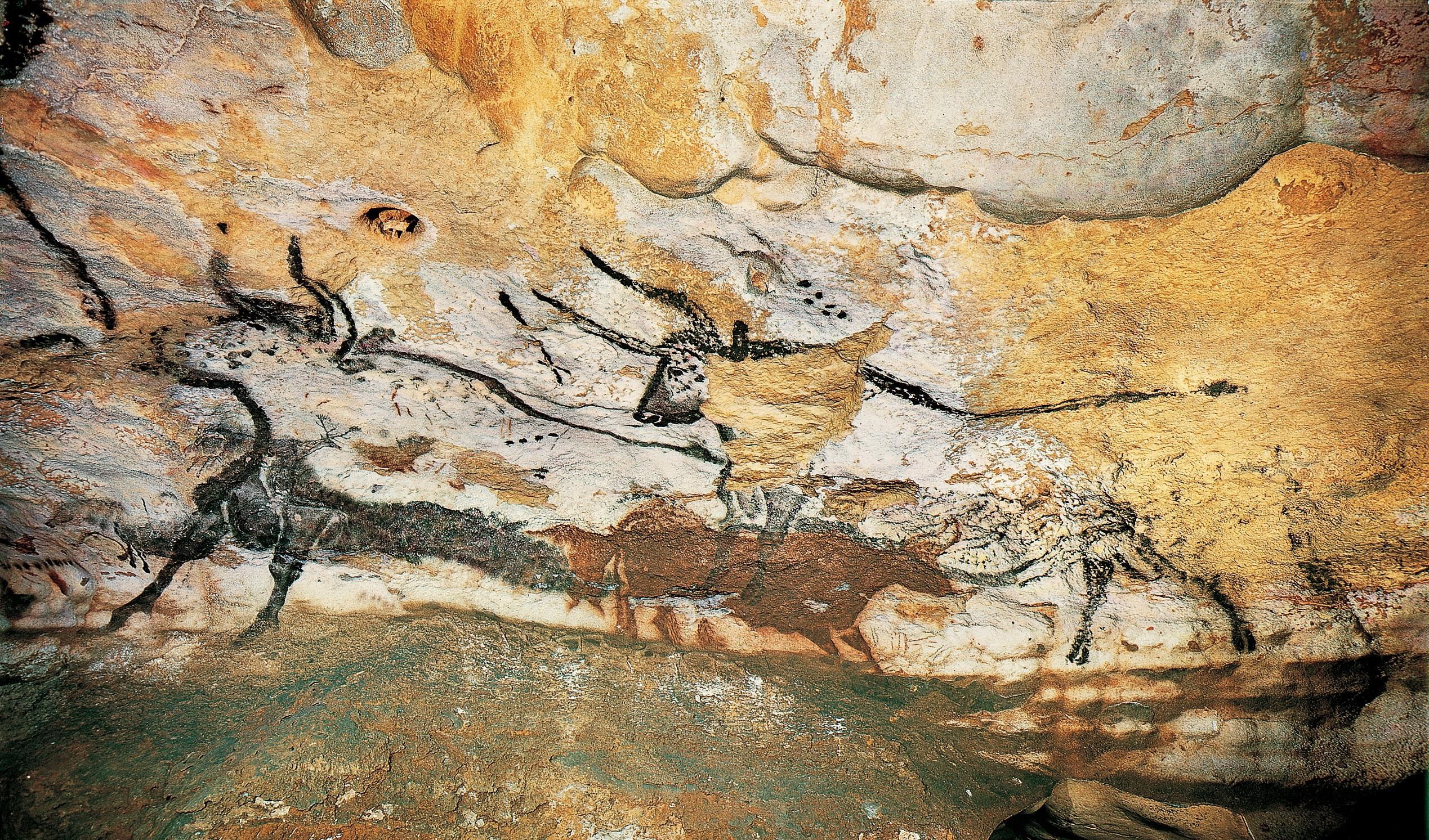 2538x1493 Lascaux Bear Bulls Deep Thinking - Lascaux Sketch